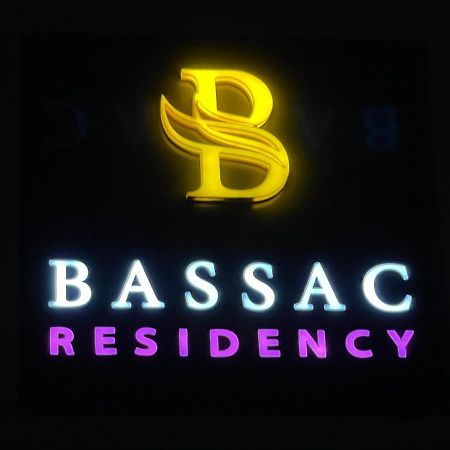 ホテル Bassac Residency Changanācheri エクステリア 写真