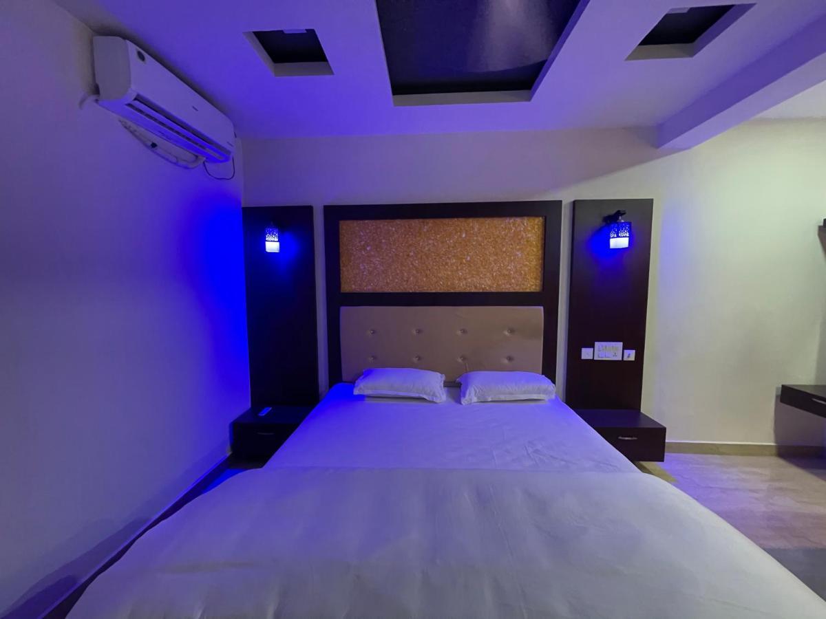 ホテル Bassac Residency Changanācheri エクステリア 写真